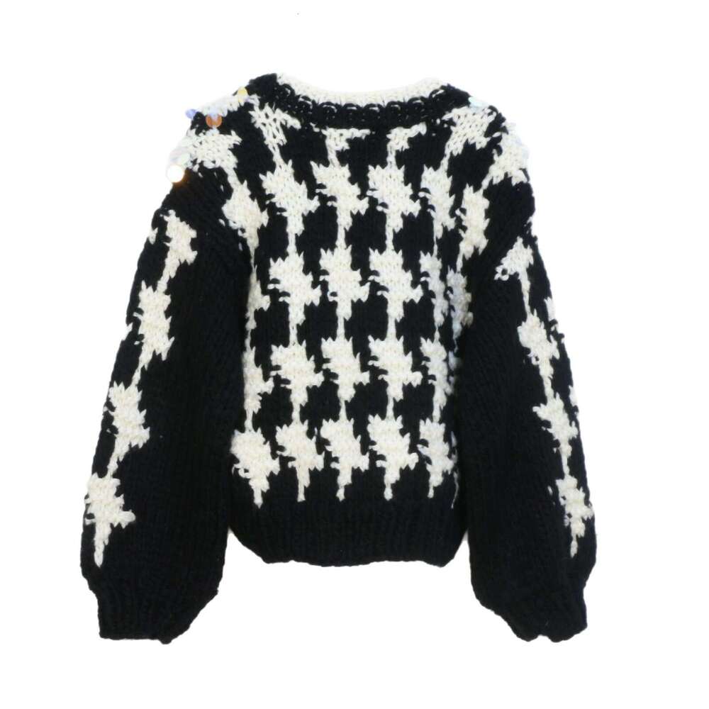 2026 French Fashion Autumn/Winter New Women's Color blocked Knitted Cardigan Loose Lazy Sweater