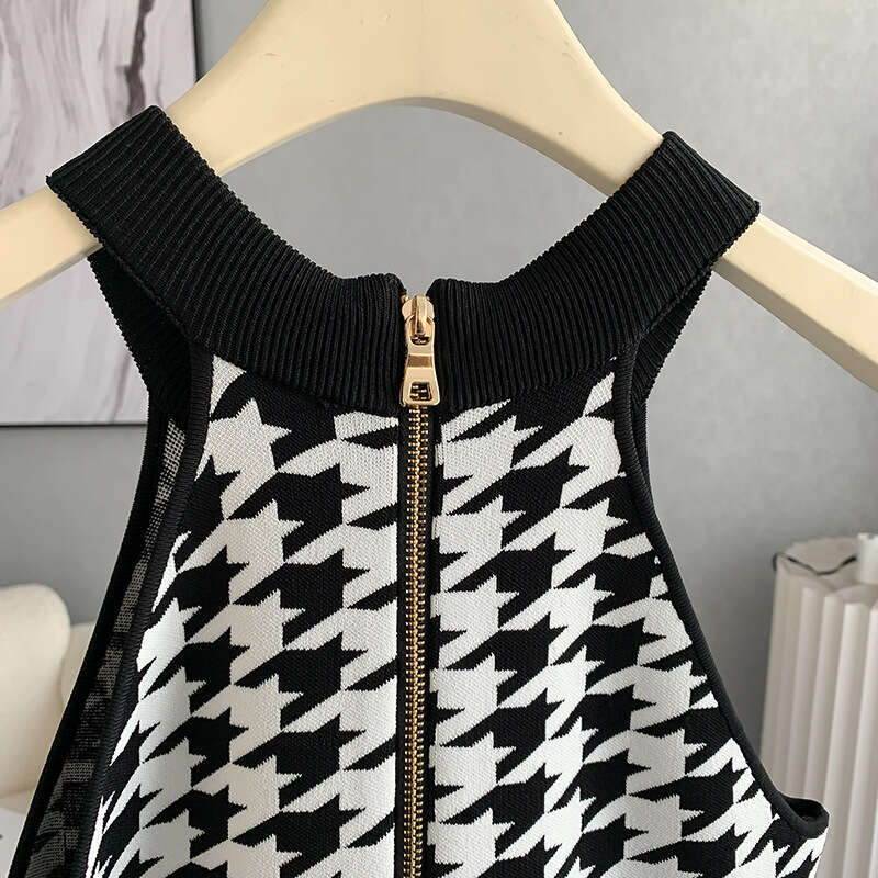 Designer's high-end style camisole skirt 2026 Spring and Autumn new elegant dress with metal buckle