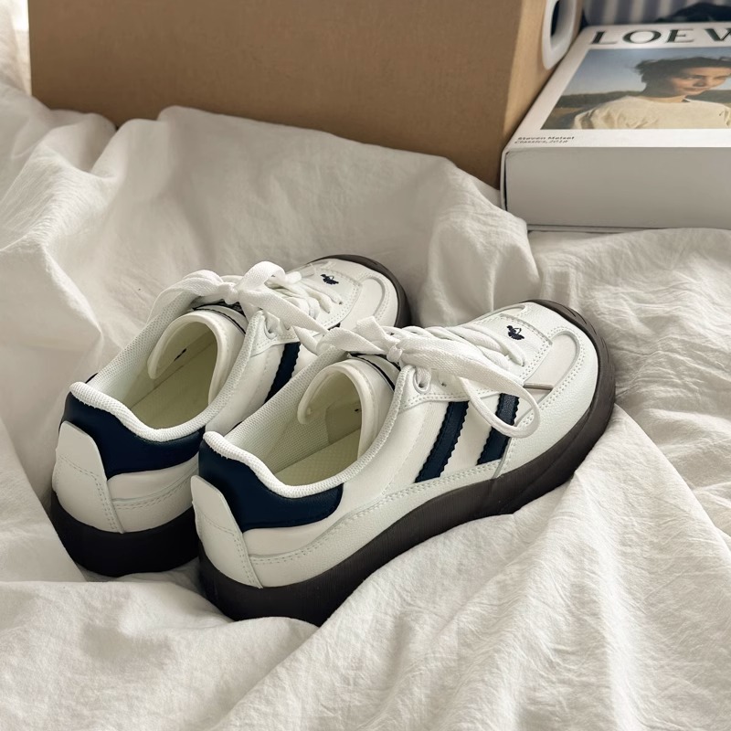 Free shipping Retro Women 2026 Breathable Leisure comfortable sporty casual board shoes Pressure Relief
