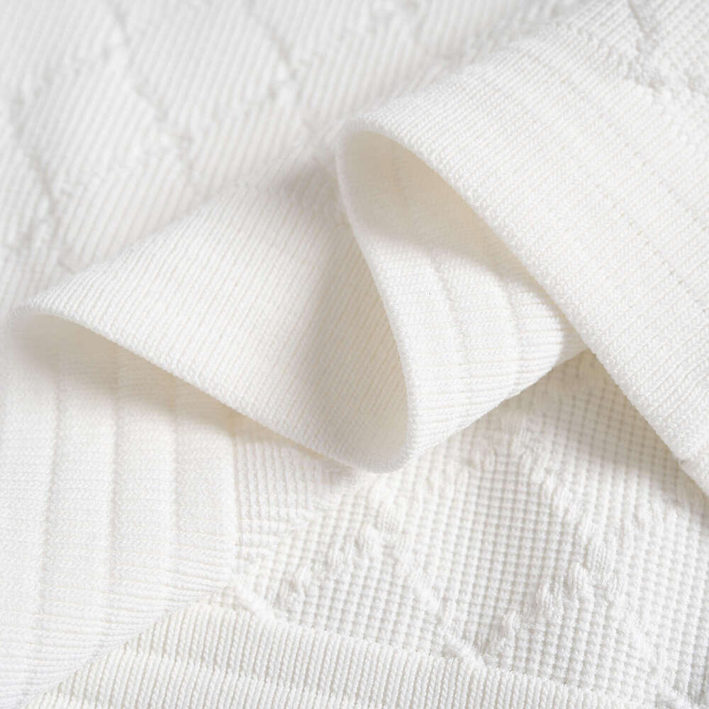 Summer new women's fashionable social style dress, high-end mid to long French white backless collar sleeveless knitted skirt