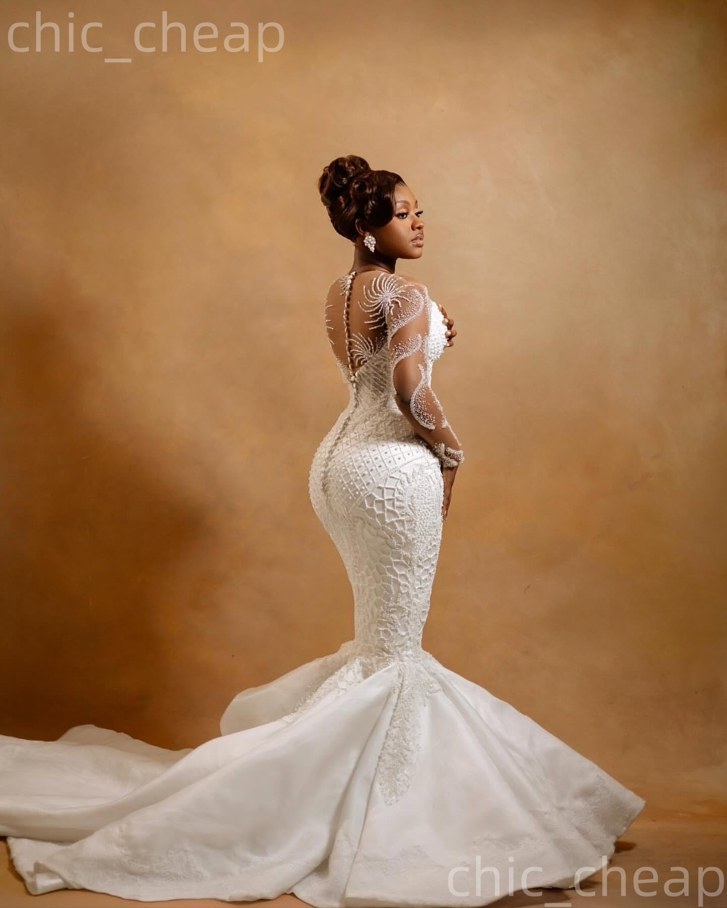 African Aso Ebi 2026 Off White Mermaid Wedding Dress Full Sleeves Beaded Sequined Sheer Neck Sequined Stylish Bridal Gowns Dresses ZJ2331