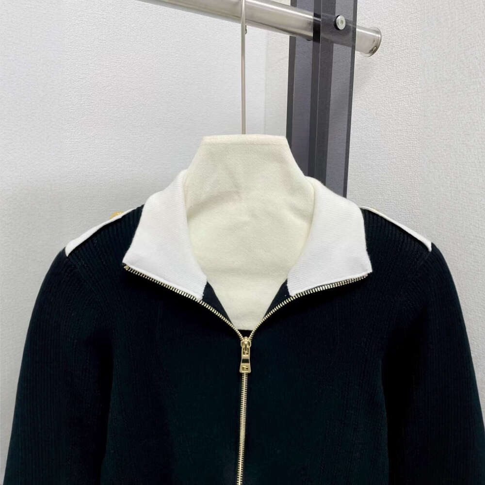 2026 autumn and winter new item color blocked stand up collar slim zipper knitted women's cardigan jacket women's clothing