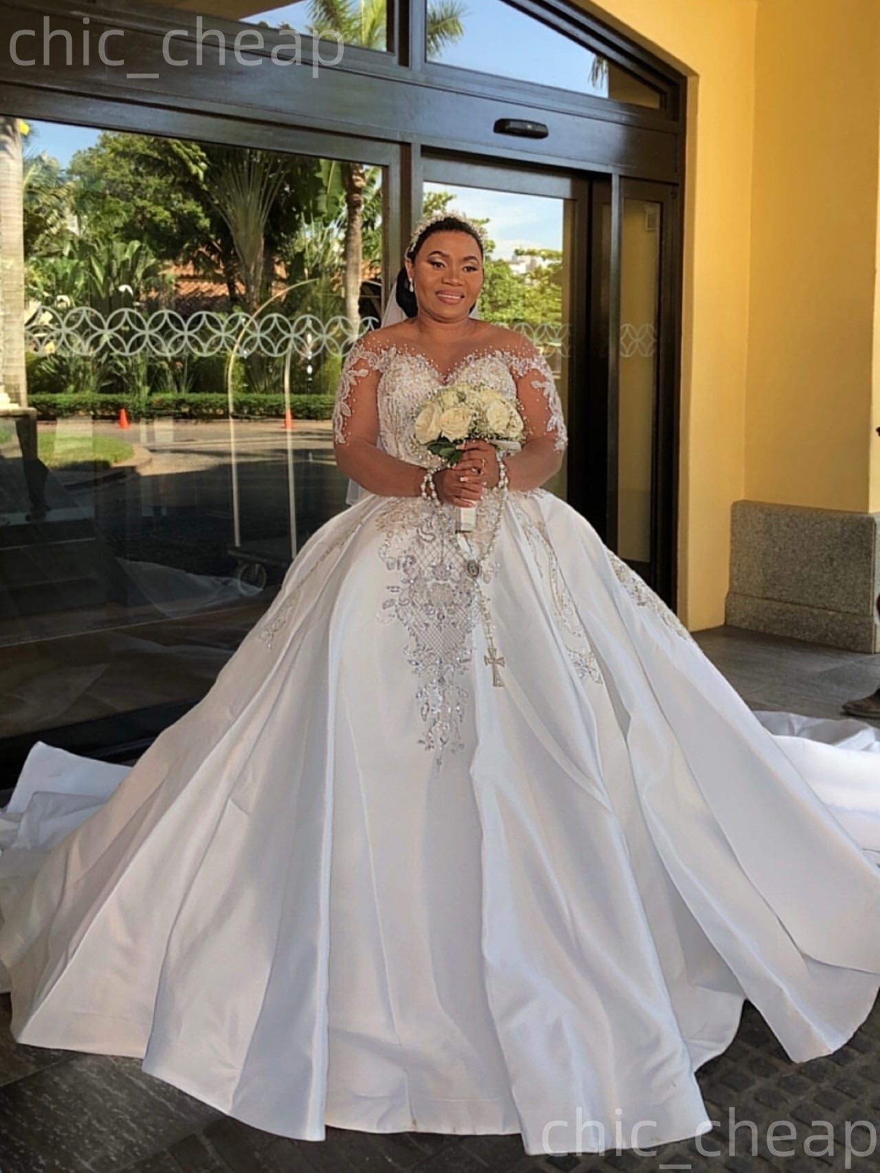 African Aso Ebi 2026 Ivory Ball Gown Wedding Dress Sheer Neck Appliques Beaded Satin Elegant Sheer Neck Stylish Bridal Gowns Dresses ZJ2334