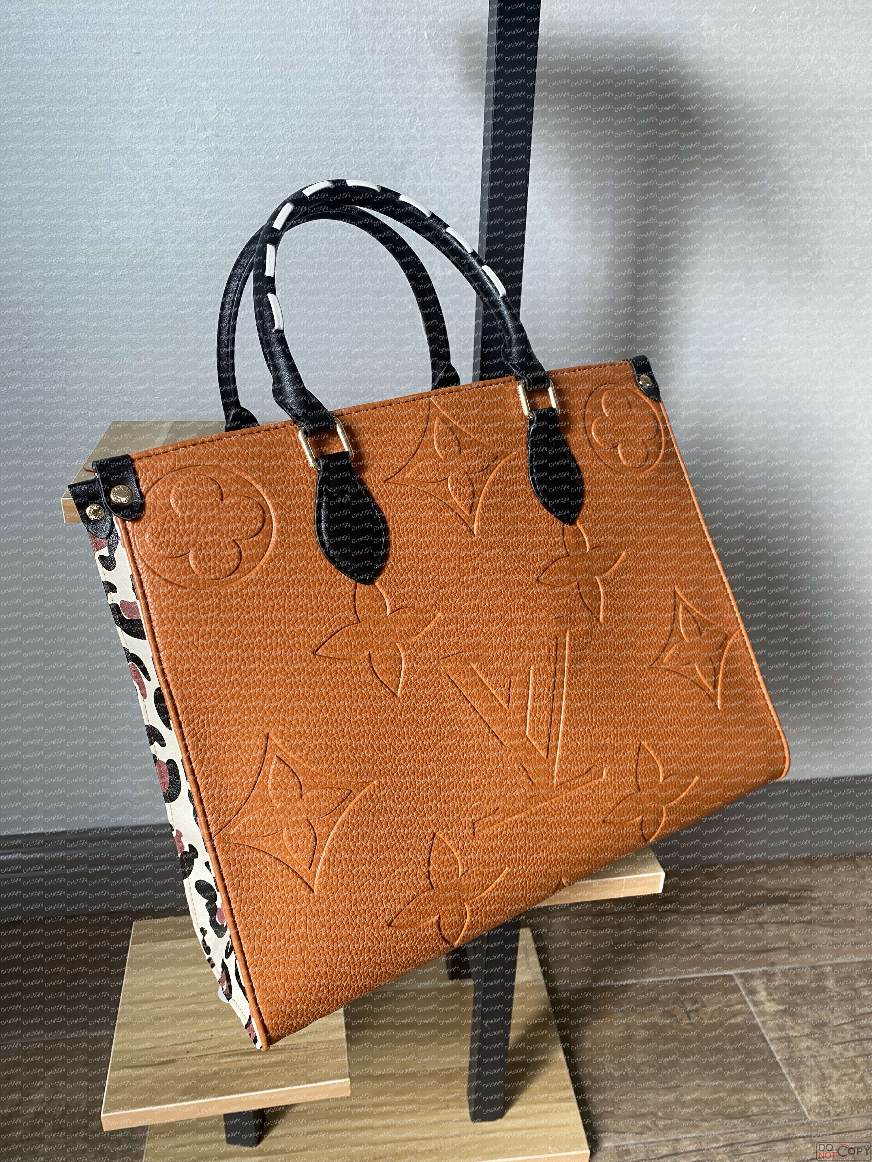 Hig quality Designer Bag Women Crossbody the Embossed Flower Large Capacity Clutch Tote Bag Fashion Shoulder Bags Handbag Lady Cross body Female backpack Purse