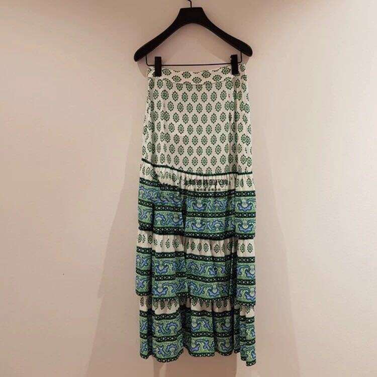 2026 Autumn/Winter New Elegant Designer Retro Style Printed Irregular Women's Long Skirt