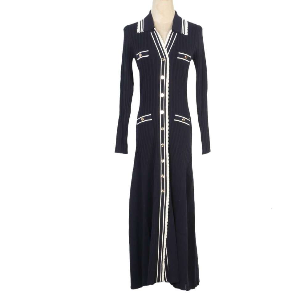 2026 French style autumn and winter new item collar single breasted knitted slim and elegant A-line long skirt