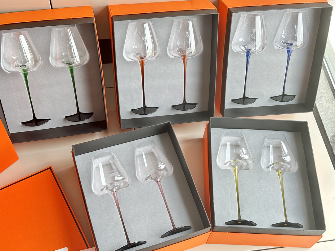 Hip Flasks Elegant Modern Champagne Flute Pair Set 500ml Crystal-like Glass with Gift Box for Couples & Home Use