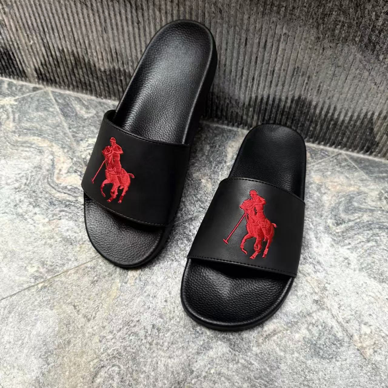 Free shipping designer shoes Summer outdoor wear anti slip and poop like driving slippers dual-use sports and leisure Baotou beach sandals antibacteri