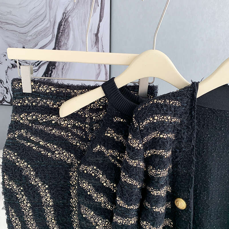 2026 New Luxury Social Embroidered Diamond Inlaid Metal Buckle Jacket Tight Skirt Two Piece Set for Women