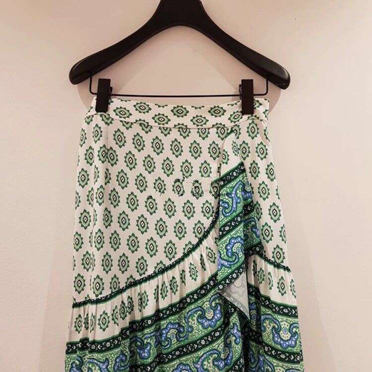 2026 Autumn/Winter New Elegant Designer Retro Style Printed Irregular Women's Long Skirt