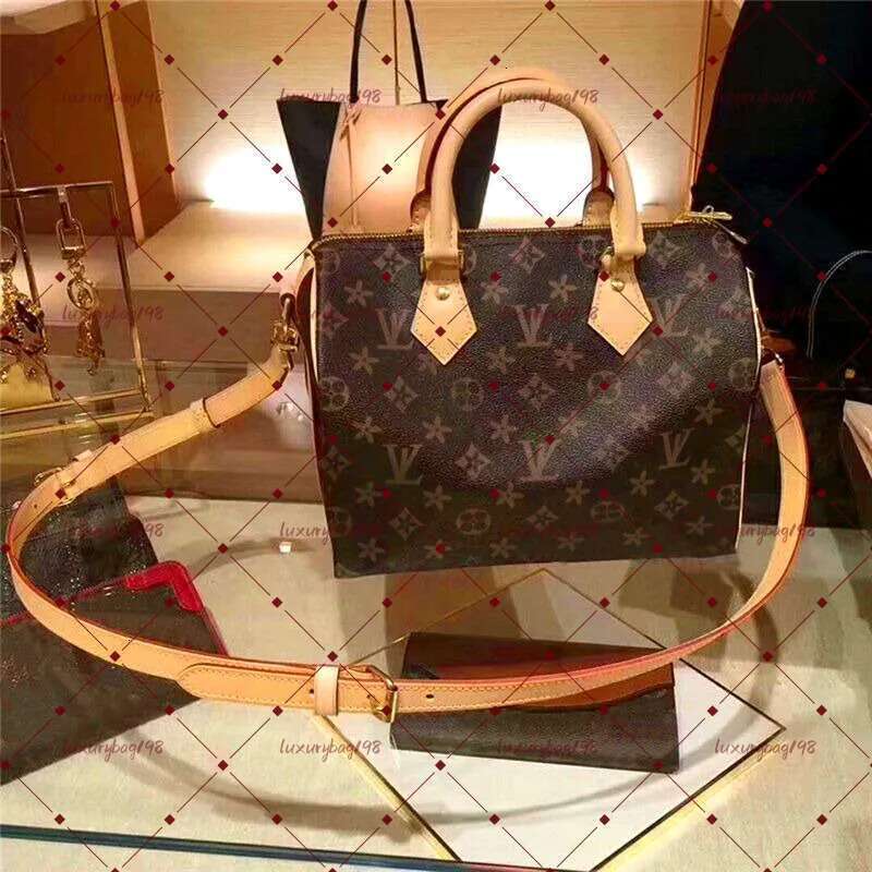 Designer Bag Luxury Pillow Genuine Leather Shoulder Bag Handbag Mini Bag High Quality Classic Unisex Crossbody Bags Women Crossbody Bag Purses Luxury Wallets