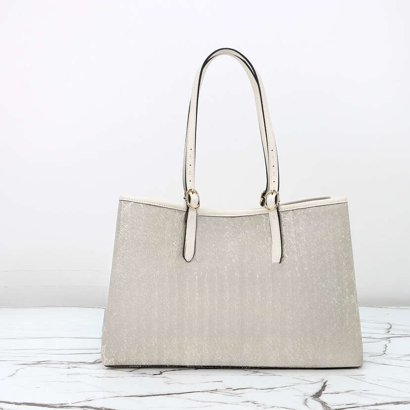 Designer Shoulder Wallets Letters Label Leather Crossbody Underarm Bags Wander Matelasse Fashion Handbags Women's BAG 165