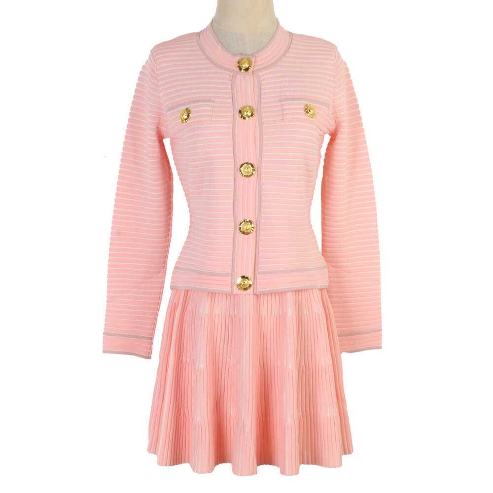 2026 Autumn/Winter New Knitted Cardigan Women's Round Neck Color blocked Slimming Style Women's Short Skirt Set