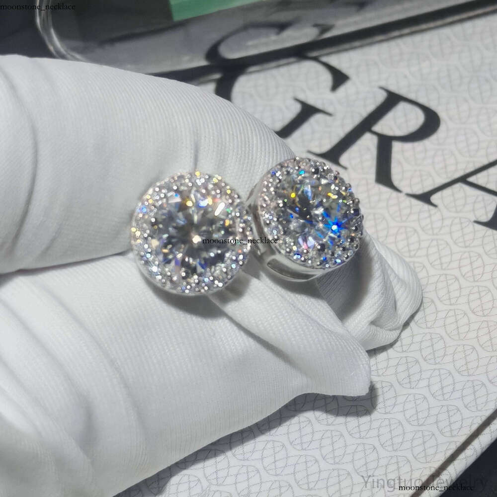Hip-Hop Moissanite Stud 1ct VVS 925 Sterling Silver Unisex Jewelry Flower Cluster Halo VVS Moissanite Earrings with GRA Certificate