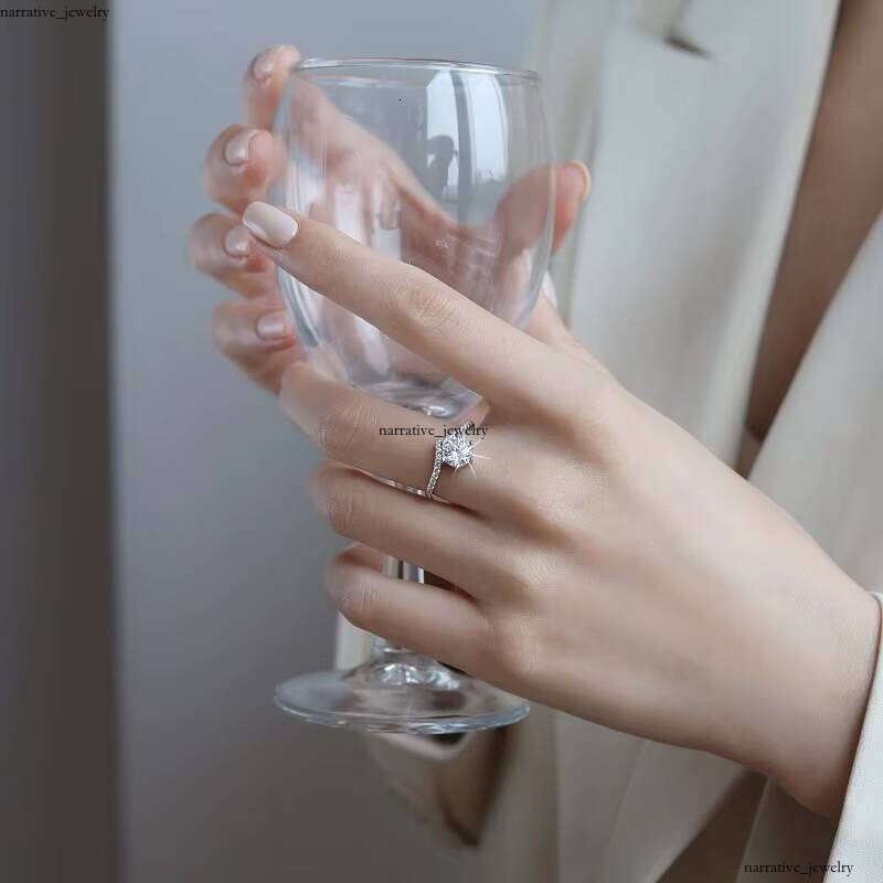 Boutique Jewelry Wholesale fashion S925 Sterling Silver Wedding VVS Moissanite Ring Silicon Stone