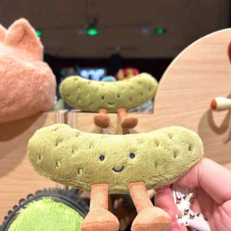 2026 New Cute Pickle Fun Stuffed Plush Toys Comfort Soothing Doll Exquisite Ornament Pillow Home Decorations Kawaii Girl Surprise Gi 26Y0212