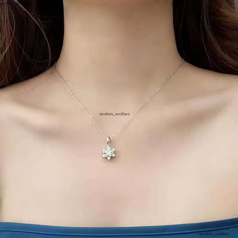Fine Jewelry 925 Sterling Silver 11mm Round Cut Cacoxenite Christmas Snowflake Pendant Necklace