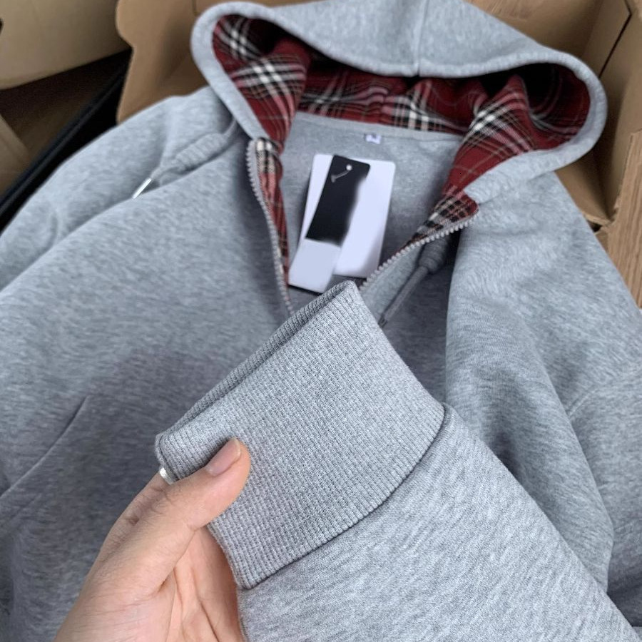 2026 New Designer Luxury Brand Women's Cardigan Sweatshirt For Spring And Autumn Short Style Check Pattern Connected Hood Outdoor Sports Coat For