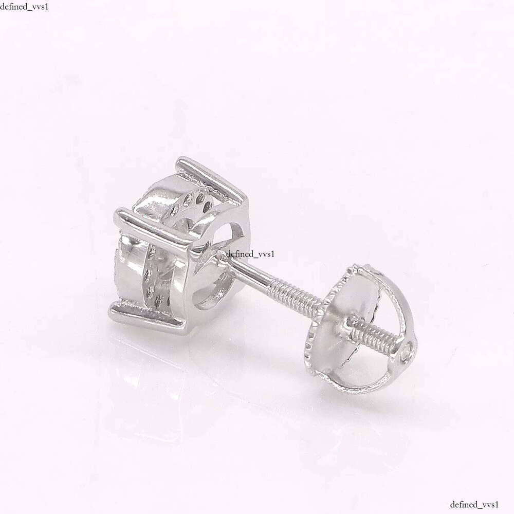Source Manufacturers Real Women Earrings Moissanite VVS Moissanite Earring with GRA Certificate