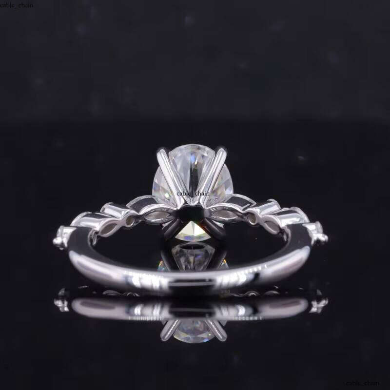 Created Gold HPHT CVD Oval Brilliant Cut 3ct Lab Grown VVS Moissanite Ring