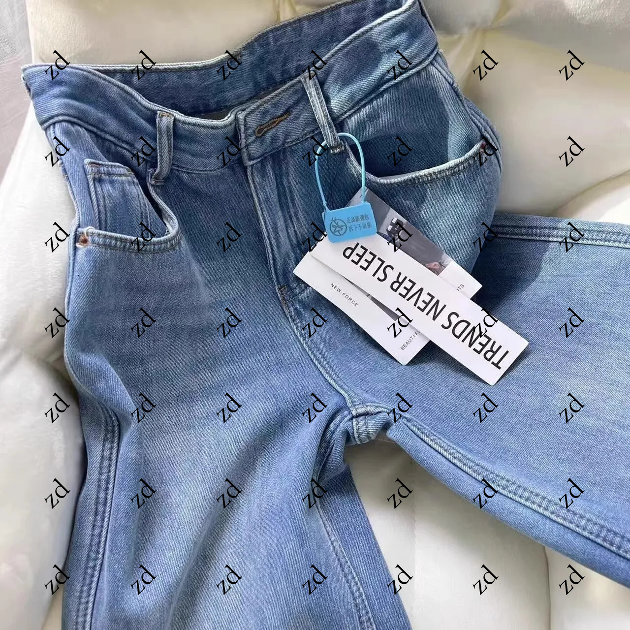 Blue Fleece-Lined Loose Straight Jeans for Women, New Autumn and Winter High-Waisted Slimming Draped Versatile Wide-Leg Pants A9829