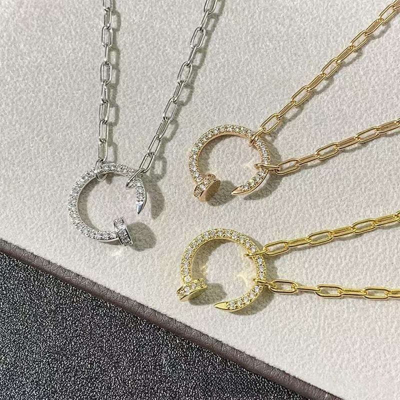 Design Chunky Chain Stud Necklace Fashion Couple Pendant Women's Jewelry Luxury-inspired Niche Design Jewelry