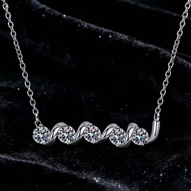 Manufacturer Wholesale Luxury Cold Wind VVS D Color Carbon Silicon Stone S925 Sterling Silver Necklace Women's Valentine's Day Gift