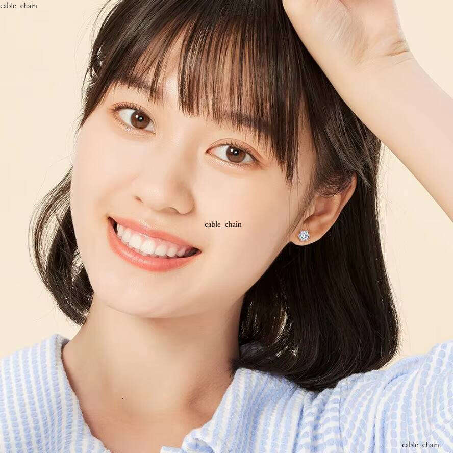 VVS Moissanite 925 Sterling Silver Rhodium Plated Six-Claw Fine Jewelry Silicon Stone Stud Earrings with GRA Certificate