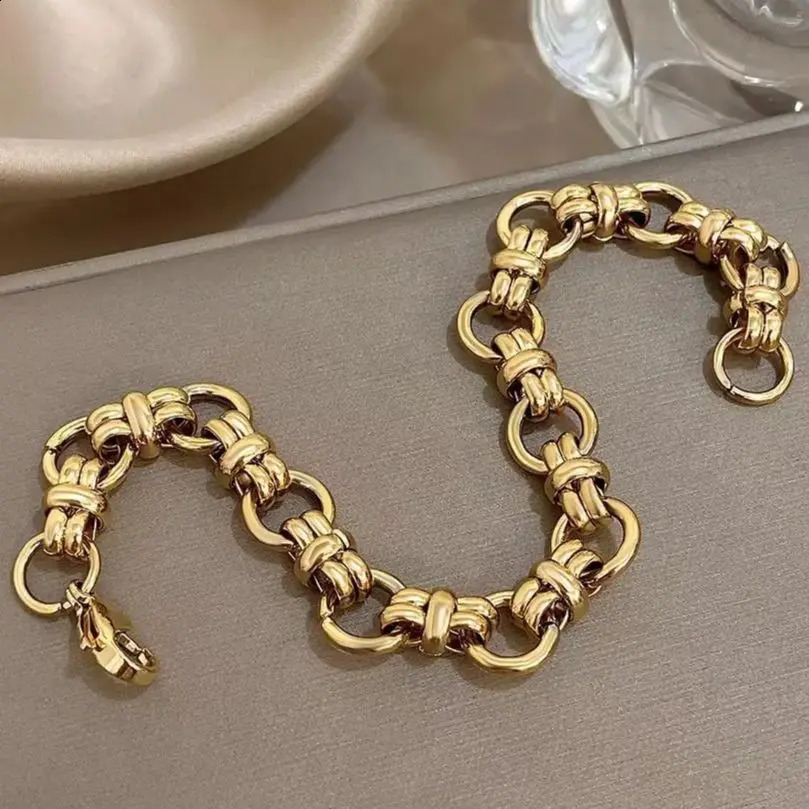 Punk Womens Bracelets Stainless Steel Chunky Link Chain Thick Bracelets for Women Men Hip Hop Style Knot Chain Wrist Jewelry 260204
