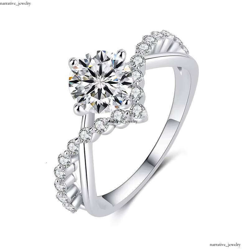 S925 silver Four-Claw Crown Engagement Wedding Classic Fashion Women's Party VVS Moissanite Ring