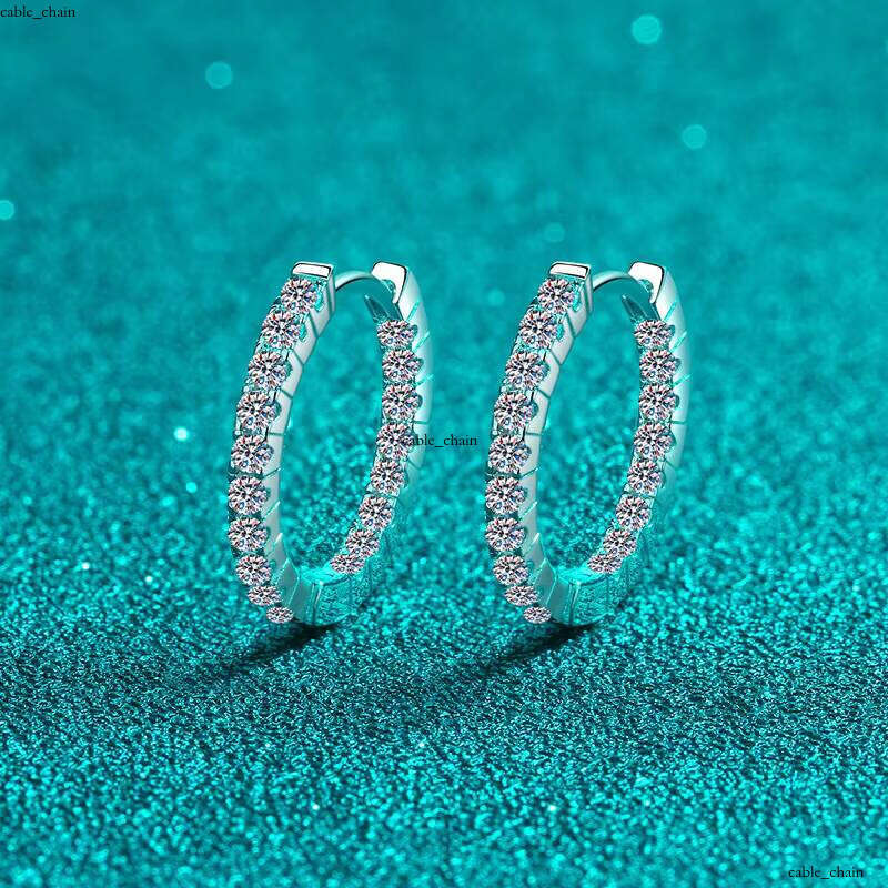Manufacturer Wholesale 0.9 CT VVS Moissanite Round Cut Sterling Silver 925 Fashion Exquisite Women's Earrings