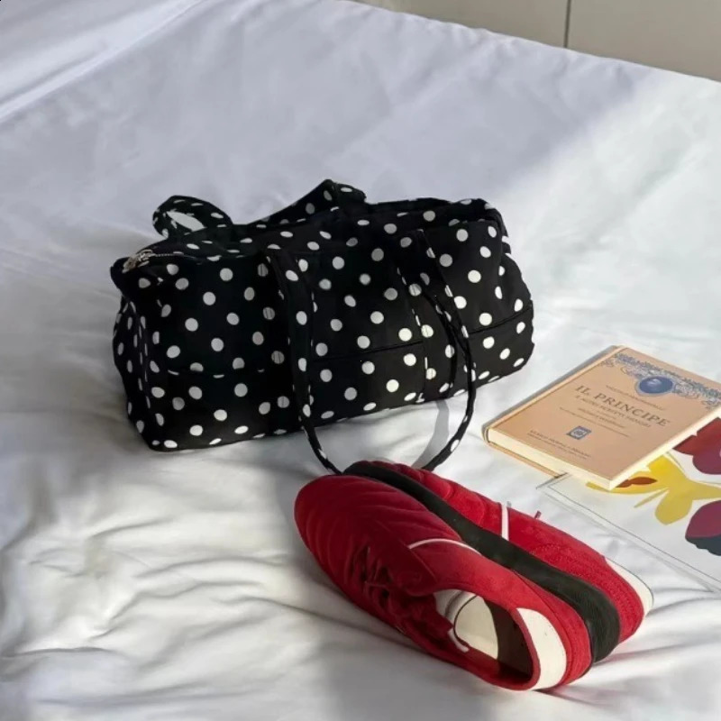 2026 Korean Sle Large Capaci Shoulder Bag Casual Travel Ladies Handbag Womens Y2k Polka Dot Print Canvas Tote Bag for Youth 260129