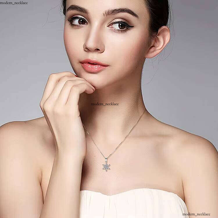 Wholesale Snowflake Christmas Gift 925 Sterling Silver Pendant Necklace