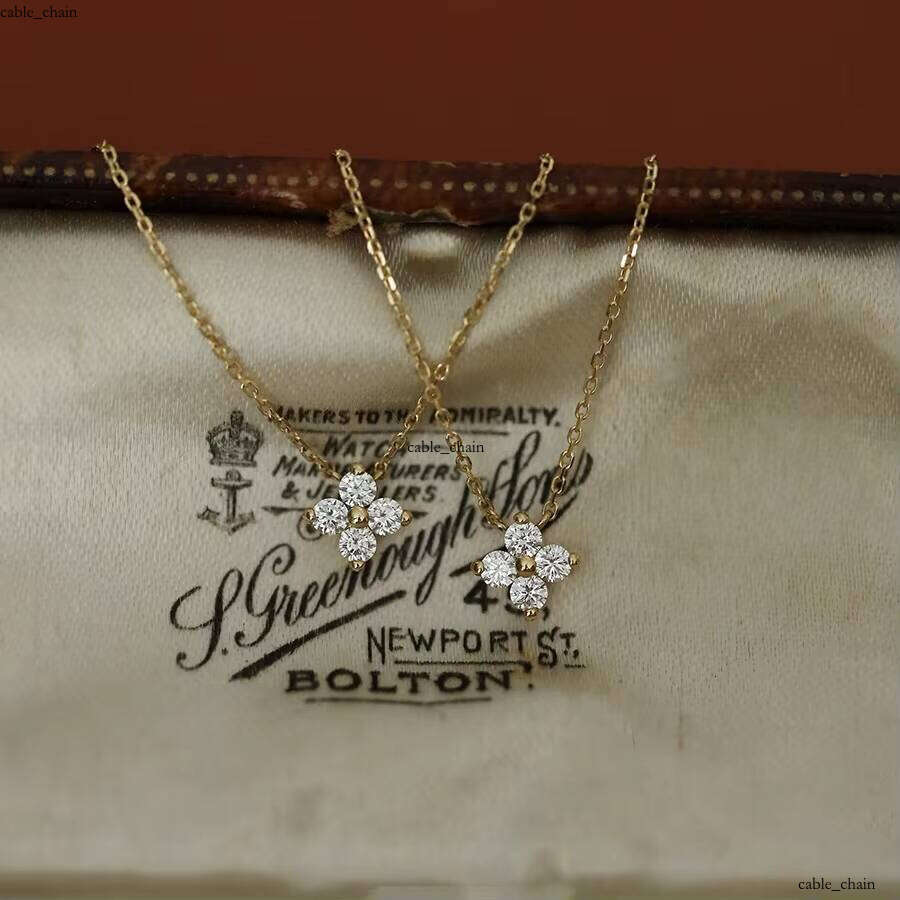 Dropshipping S925 Vintage Pendant Charm 18k Rose Gold Plated Four-Leaf Clover VVS Moissanite Necklace with Clavicle Chain