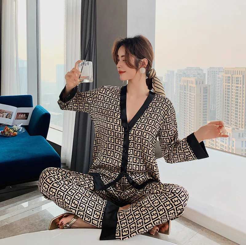 Elegant Monogram Satin Pajamas - Button-Front, Soft & Breathable Loungewear Set for WomenT260212