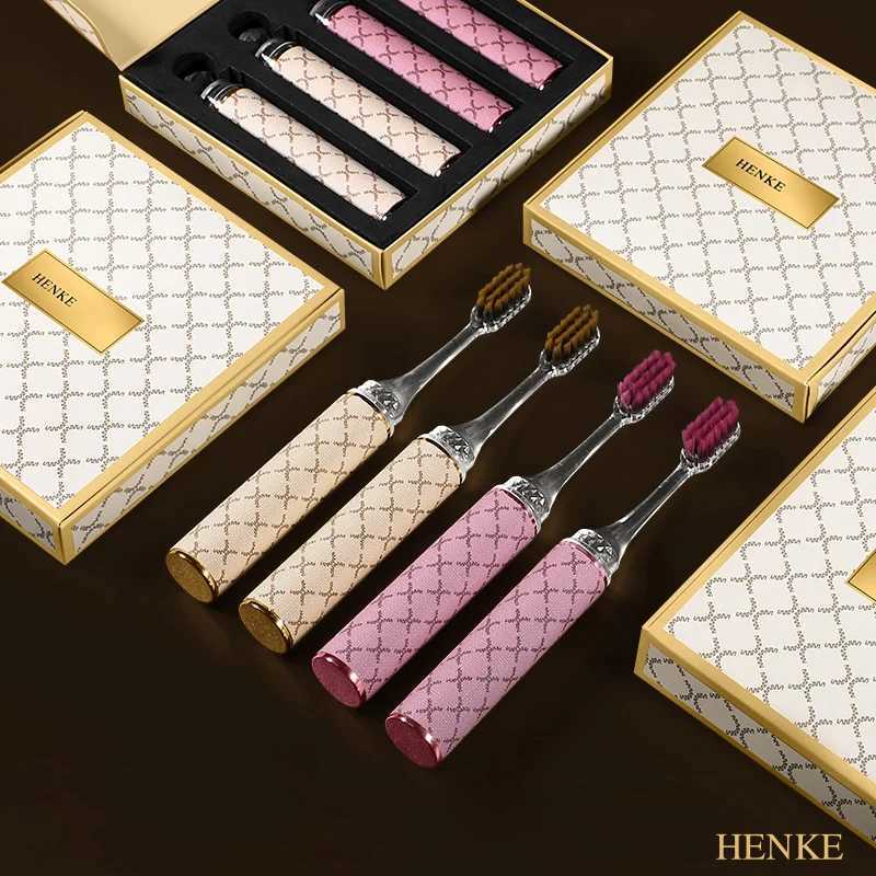 4PCS/BOX Platinum Lipstick Toothbrush Highly Efficient Cleaning Ultra Soft Comfortable Bristles Travel Portable Home Cleaning LuT260212