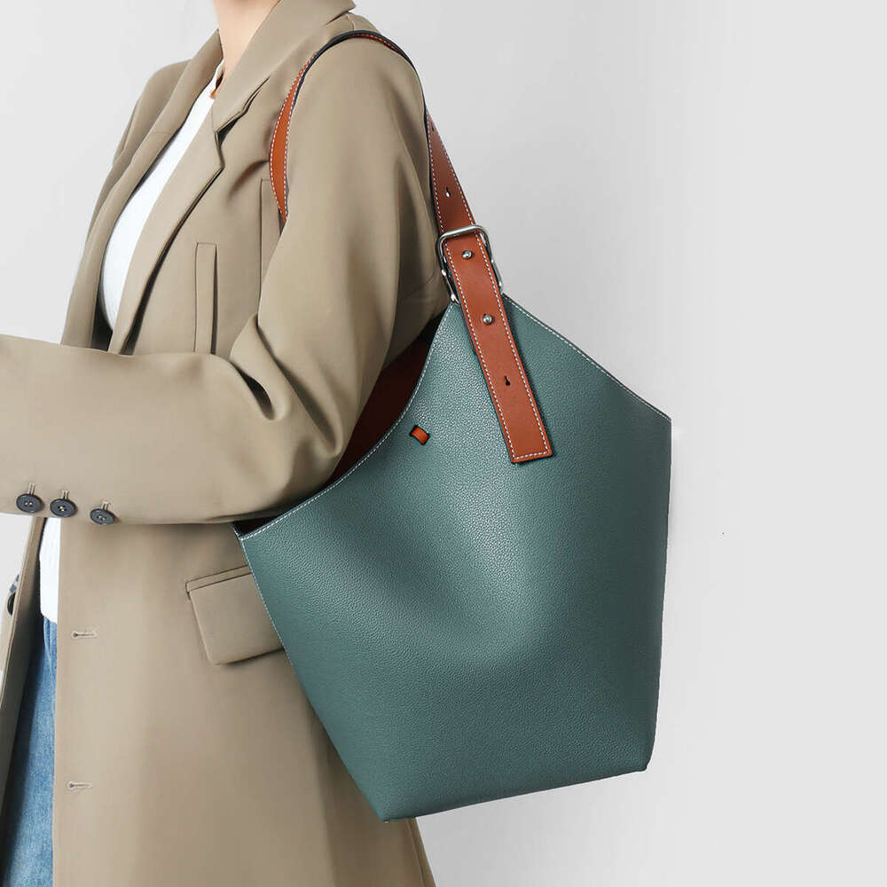 Luxury Shoulder Bags Totes Large Capacity Women S Hot Selling Niche Design Color Block Handbag Bucket Genuine Leather Tote Bag SENYY