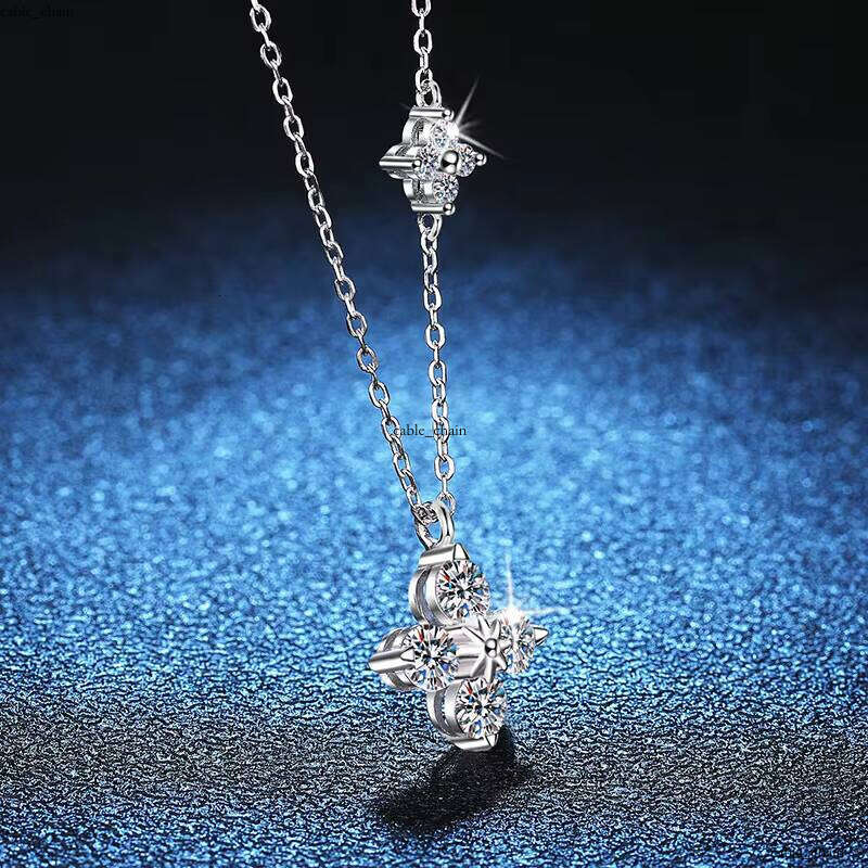S925 Sterling Silver Necklace VVS Moissanite Diamond Pendant High-end Feel Four-leaf Clover Clavicle Chain Manufacturer Wholesale