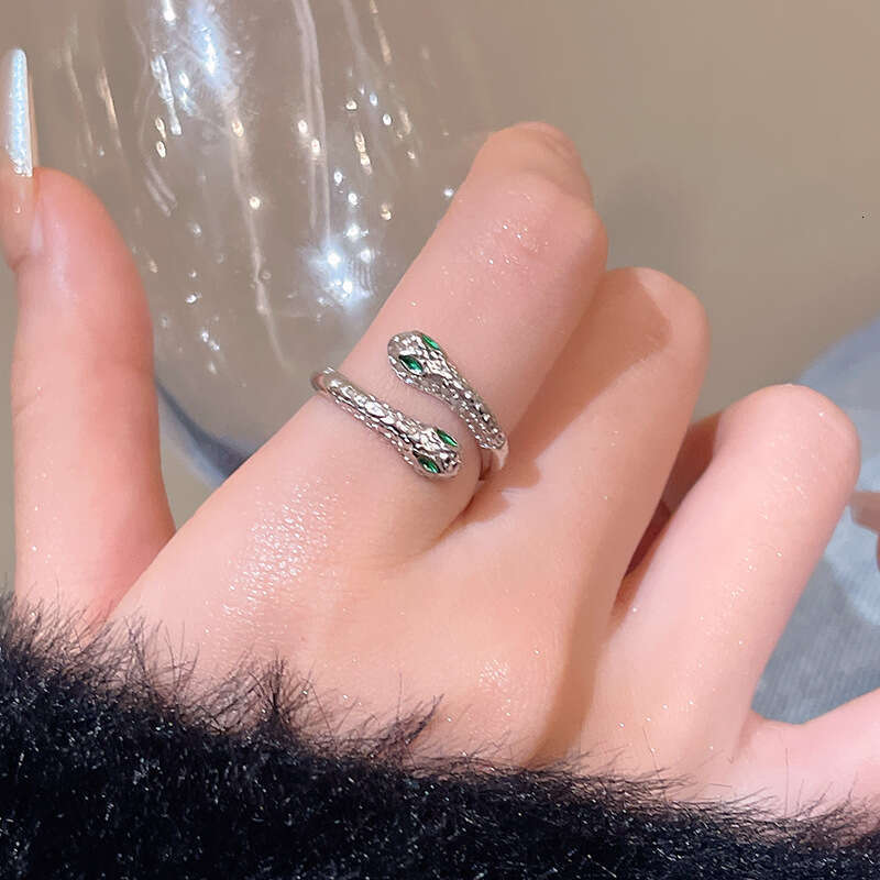 High-End Sparkling Diamond Ring Light Luxury Double-Headed Snake Index Finger Ring Zodiac Trendy Girl's Jewelry