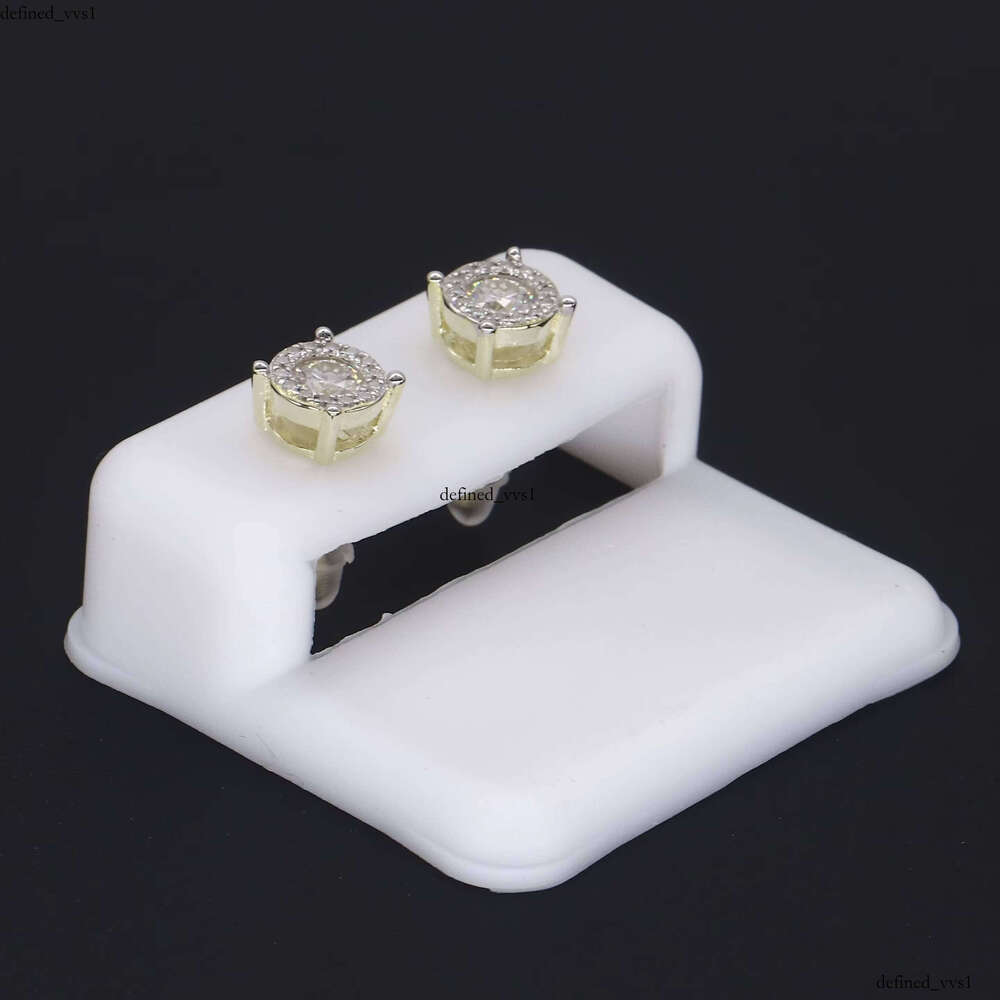 Source Manufacturers Real Women Earrings Moissanite VVS Moissanite Earring with GRA Certificate