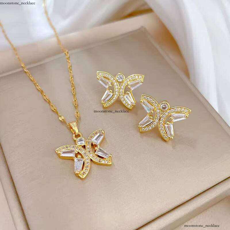 Jewelry for Women Shiny Sterling Silver 18k Gold VVS Moissanite Clover Bow Butterfly Pendant Necklace Earring Set Gift