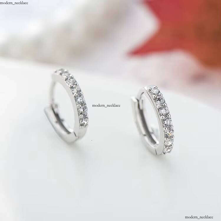Best Gift Women's S925 Silver Hoop Silicon Stone VVS Moissanite Stud Earrings Jewelry