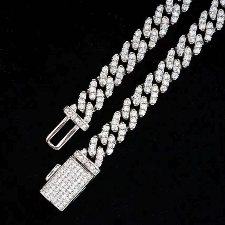 VVS Moissanite Miami Men's 925 Sterling Silver Chalcedony Cuban Chain Bracelet