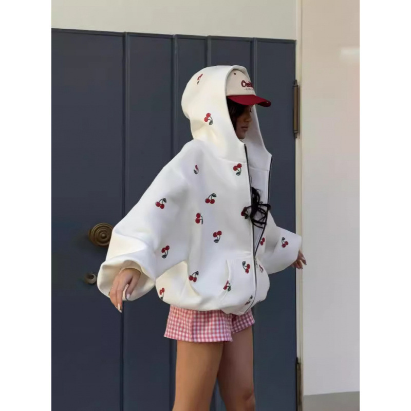 2026 New Design Luxury Brand - Stylish Urban Style Fashion Brand For Women - Loose And Multi-functional Outdoor Sports Pullover With Cherry Pattern