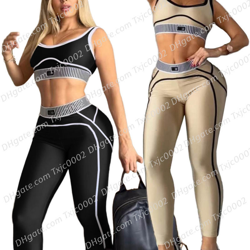 Womens Ttracksuits Two Pieces Set Designer New Fashion Sports Fitness High-Intensity Running Yoga Outfit With Chest Pads Sportwear 5 Colors