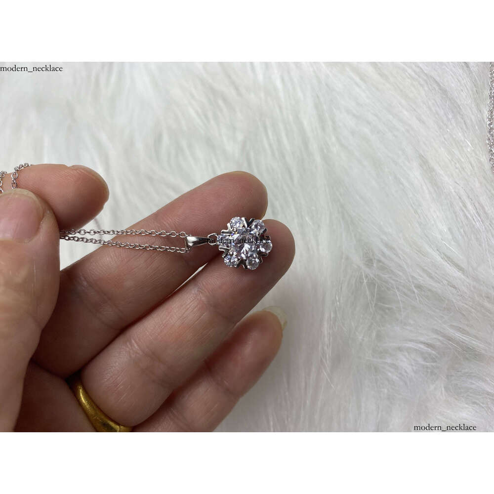 2She Wholesale High-Quality Best Friend Gift Snowflake Women's Jewelry Necklace