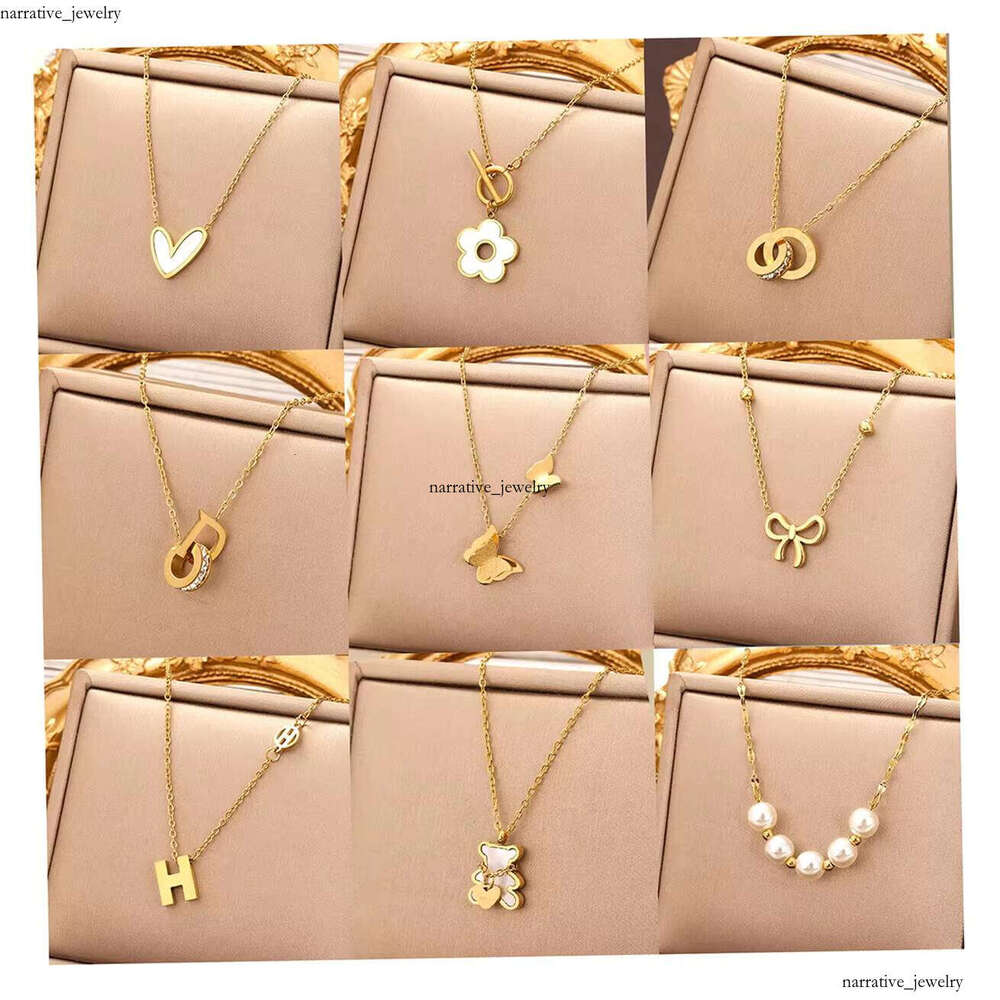 Wholesale Sterling Silver 18k Gold Pearl Shell VVS Moissanite Clover Heart Butterfly Pendant for Women Bowknot Bear Charm Necklace