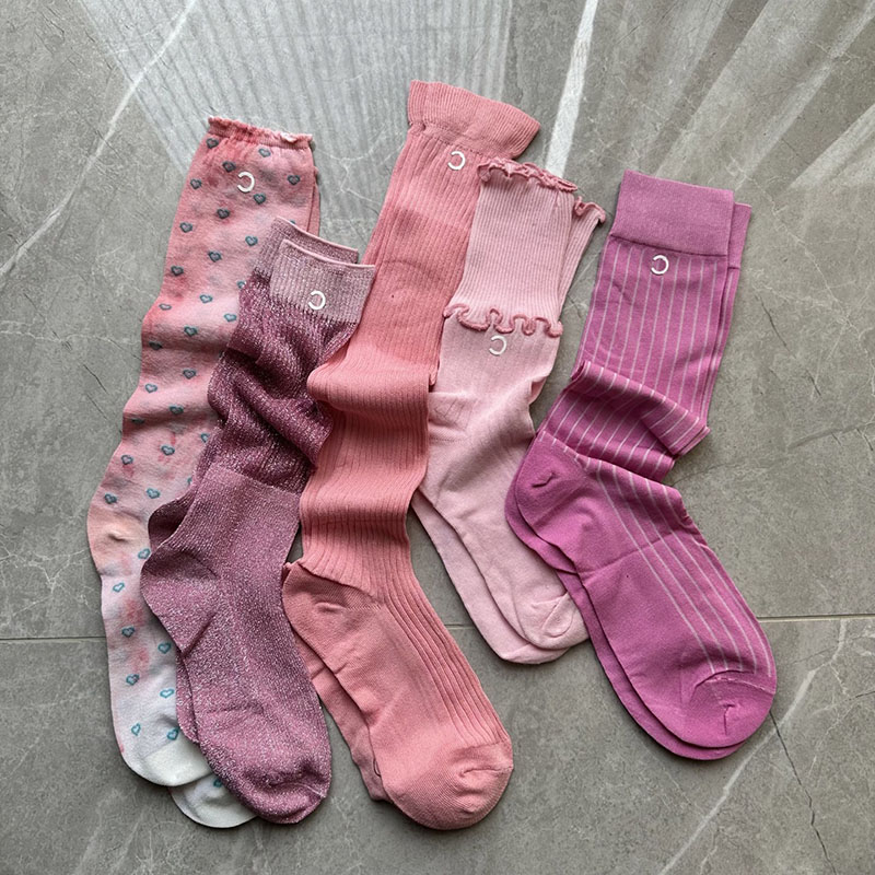 Designer Women Casual Embroidery Stocking Contrast Color Cotton Breathable Socks High Street Style Outdoor Slim Fit Hosiery