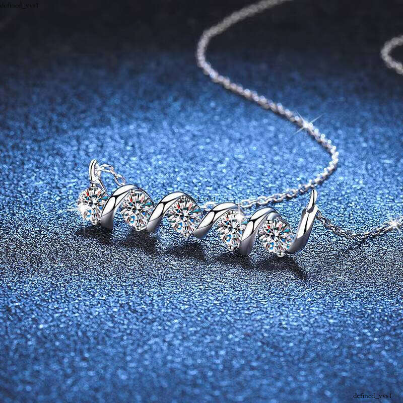 Manufacturer Wholesale Luxury Cold Wind VVS D Color Carbon Silicon Stone S925 Sterling Silver Necklace Women's Valentine's Day Gift