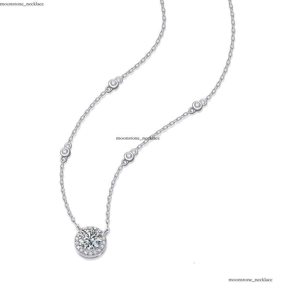 1 CT VVS Moissanite Necklace for Women 925 Sterling Silver Starry Sky Pendant Fashionable Exquisite Gentle Style Valentine's Day